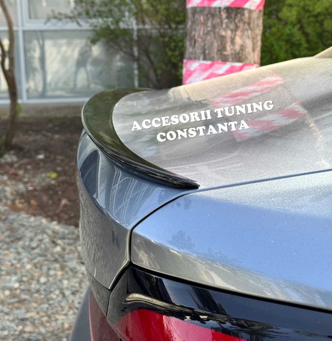 Eleron Portbagaj - BMW G30 M5 Style Negru Lucios