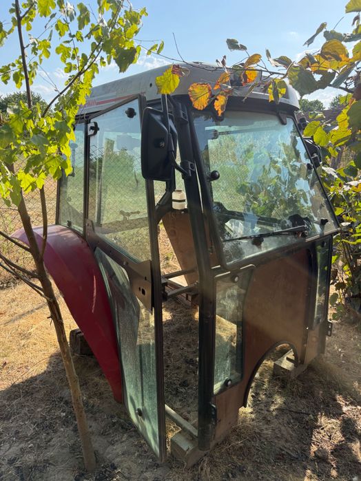 Cabina tractor 445