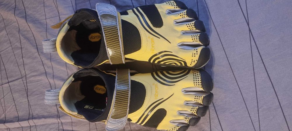 Vibram FIivefingers обувси с пръсти