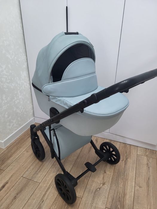 Продам коляску Anex E type
