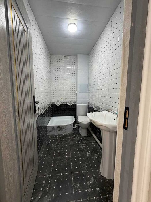 1 хоналик квартира 3 кават кирпичный дом, 5 микр