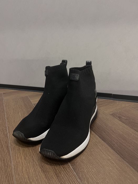 Кроссовки michael kors