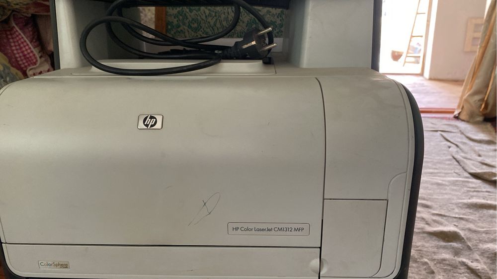 Принтер лазерный hp