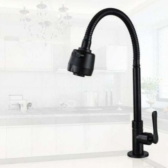 Кухненски смесител стил и красота в черно само за СТУДЕНА вода