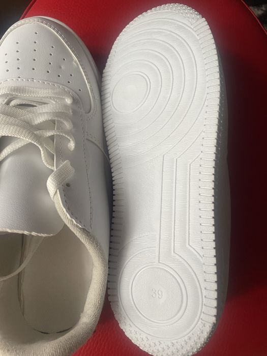 Adidasi sport, 39