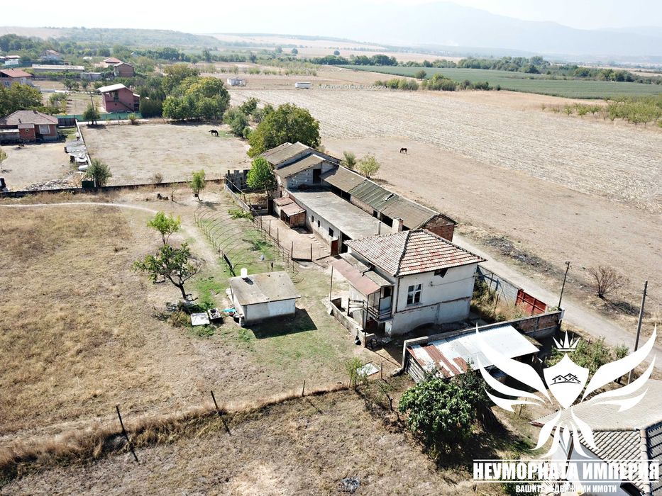 Продава се Къща в с. Избеглии, Област Пловдив - 450 кв.м за 111 €/кв.м - Снимка #4