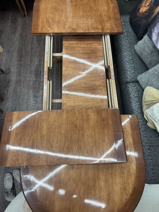 Продам стол из дерева со стульями