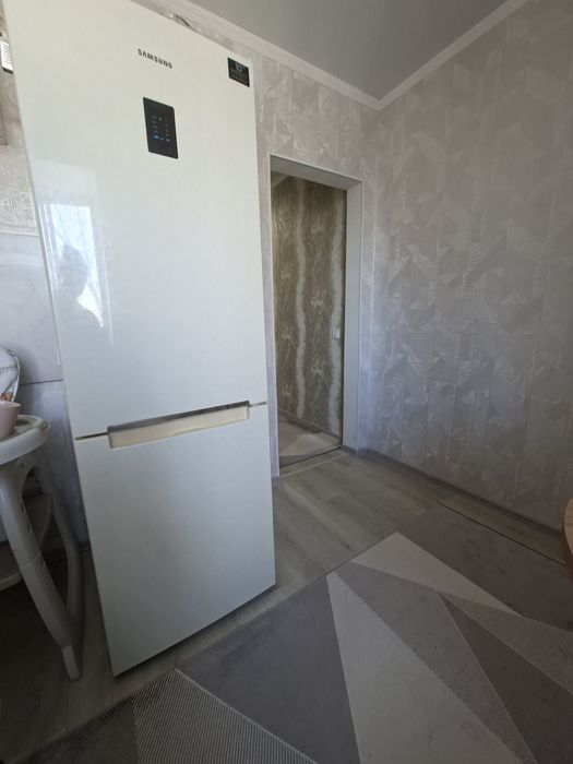 Холодильник Самсунг в рабочем состоянии