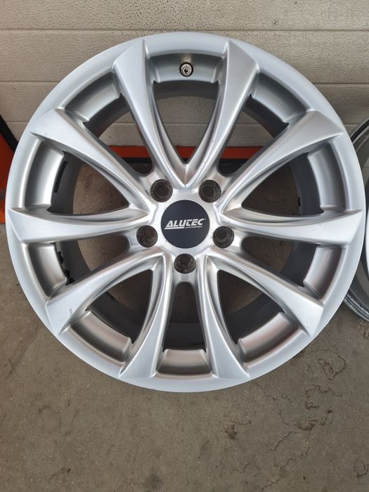 Джанти ALUTEC за VW AUDI SEAT SKODA Mercedes R17 5x112 ET45 8J