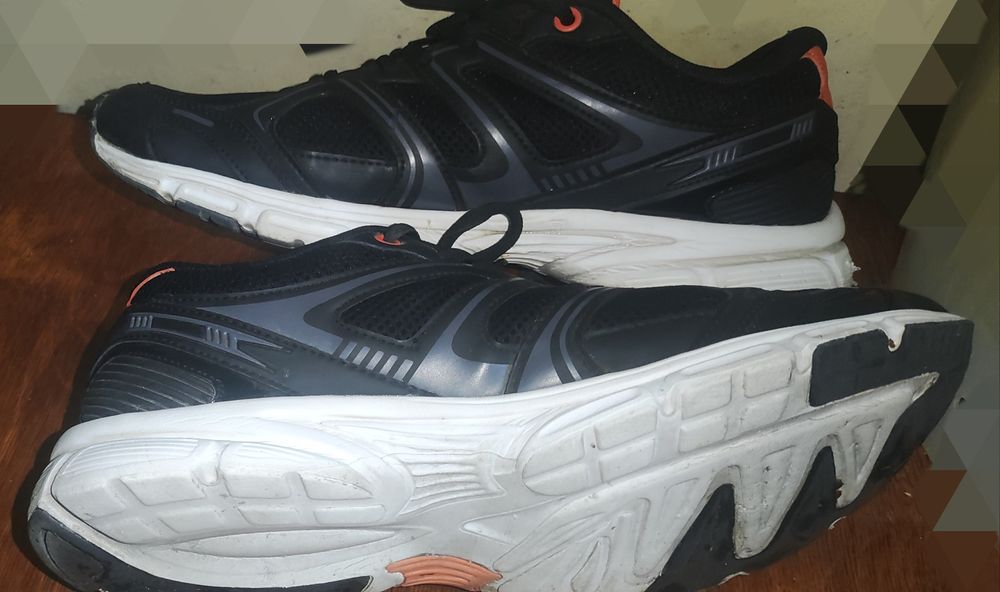 Кроссовки оригинал турецкие Kinetix 44 р.. Легкие удобные. Юнусабад