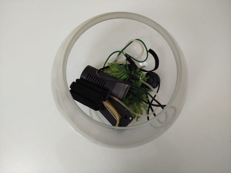 Продам аквариум для рыбок