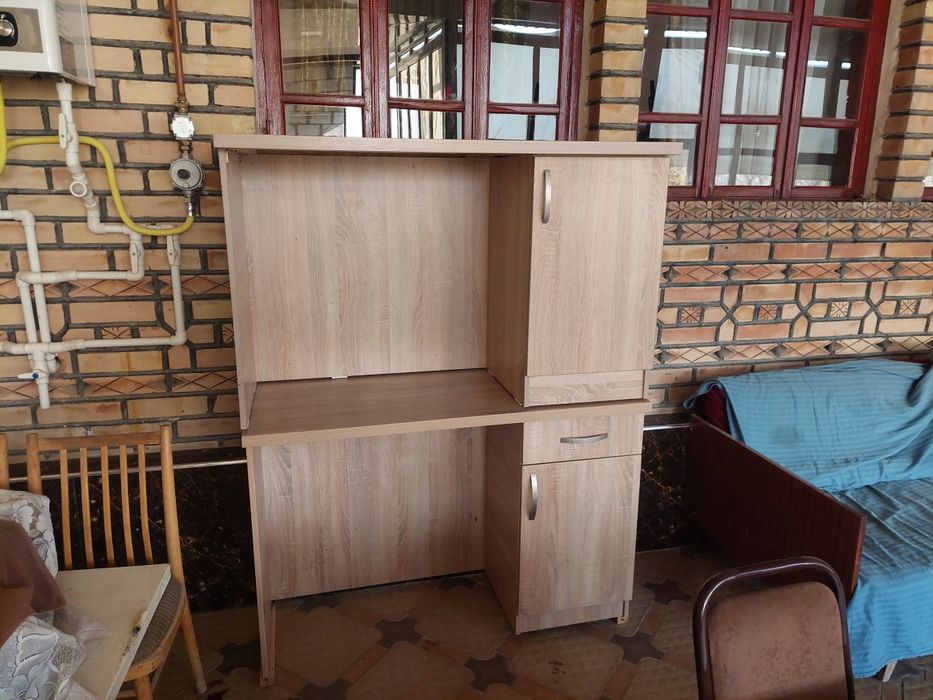 Arzon narxda parta stullar sotiladi. Bunaqa narx hattoki sexdan ham yo