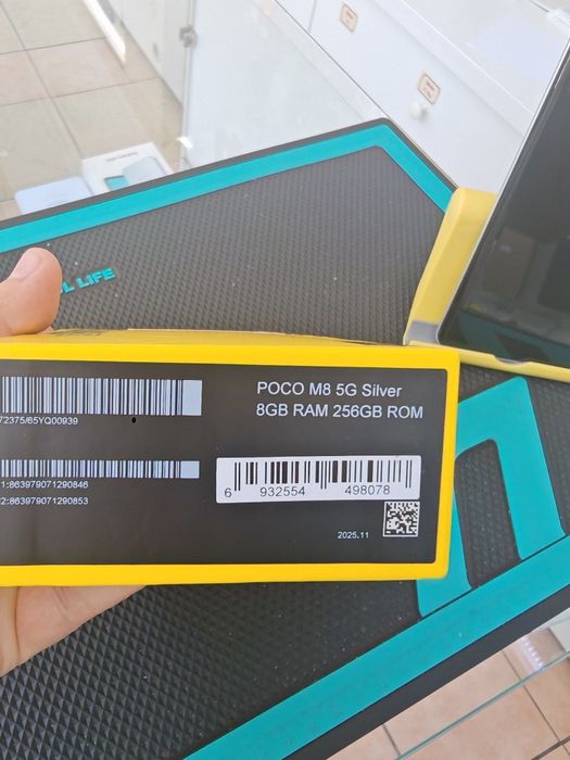 Poco M8 5G, 8/256 GB, Sigilat, Garanție