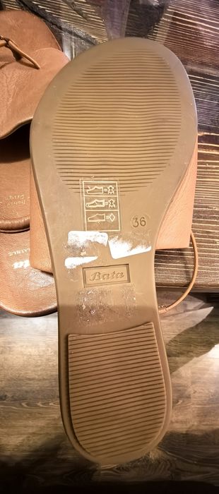 Дамски чехли Bata