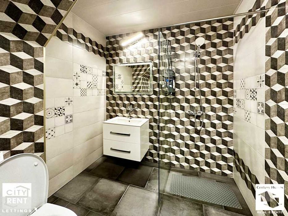 Дава се под наем Двустаен апартамент в Велико Търново, Колю Фичето - 100 кв.м за 440 € - Снимка #8