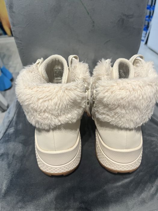 Боти  Skechers uno цвят беж/мръснобял 37