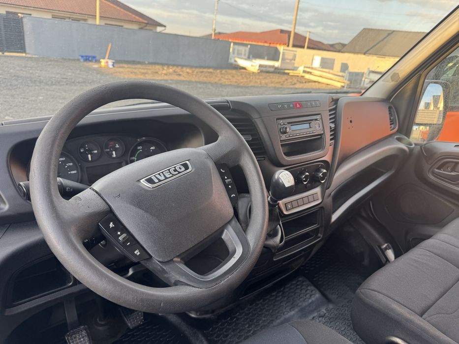 Iveco basculabil pe spate