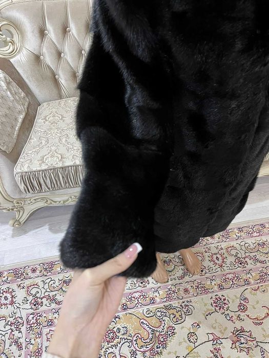 Шуба норковая черная