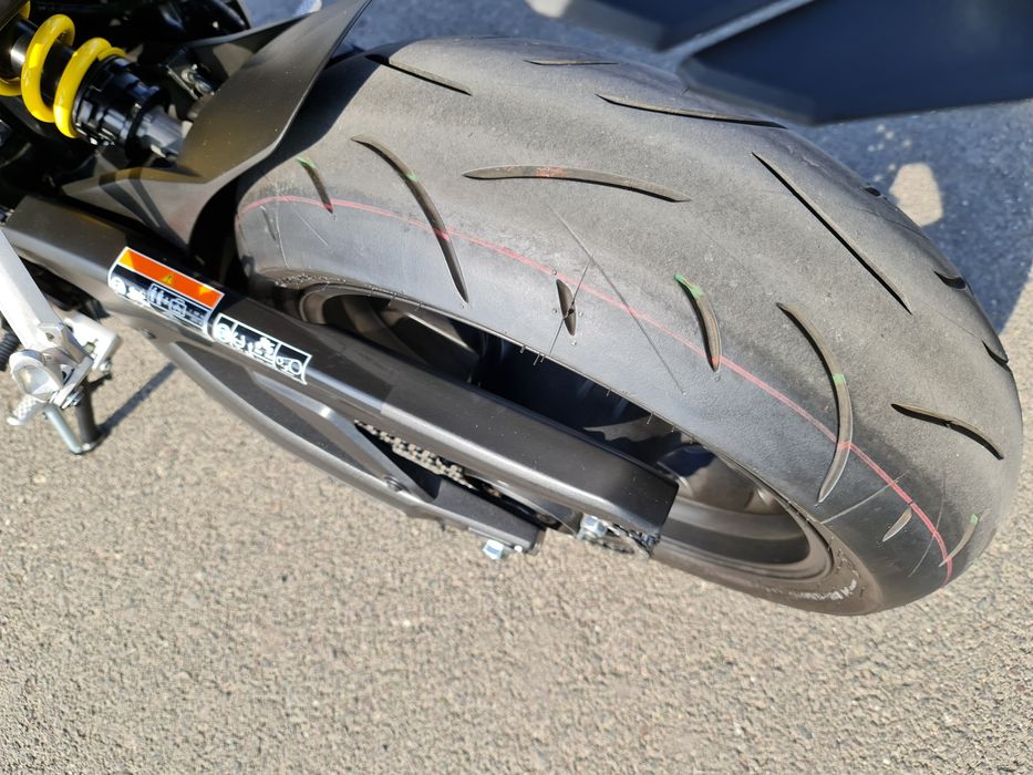 Vand Honda CBR 650R 2023 ca noua  2600km