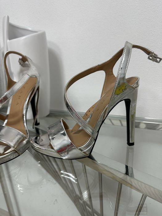 Sandale Zara cu toc inalt
