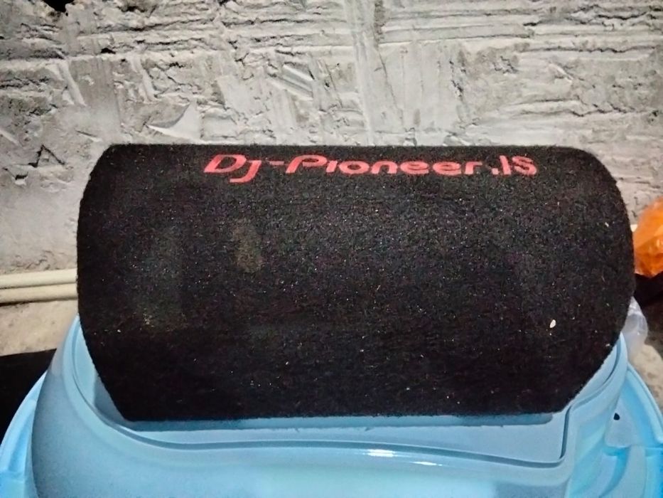 Продам сам буфер 8 дюим