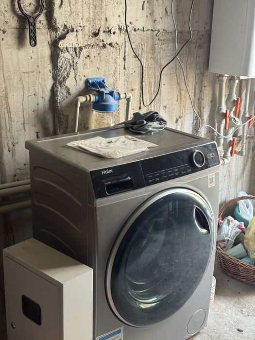 Стирпльная машина HAIER