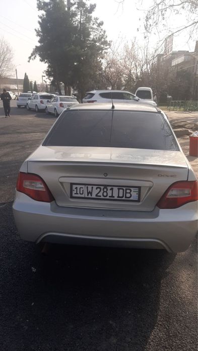 Нексия сотилади 2010 йил прапан гази бор матор килингпн иши йук краск