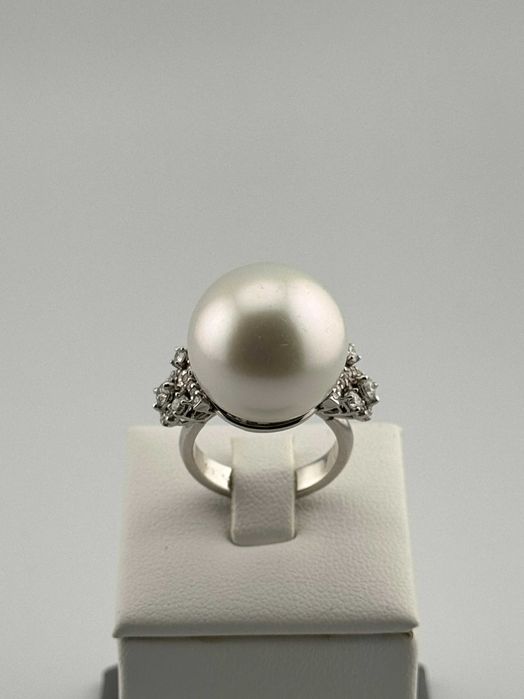 Кольцо с жемчугом и бриллиантами 0,65 ct