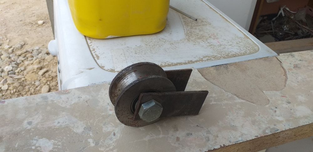 Стеллаж канистры