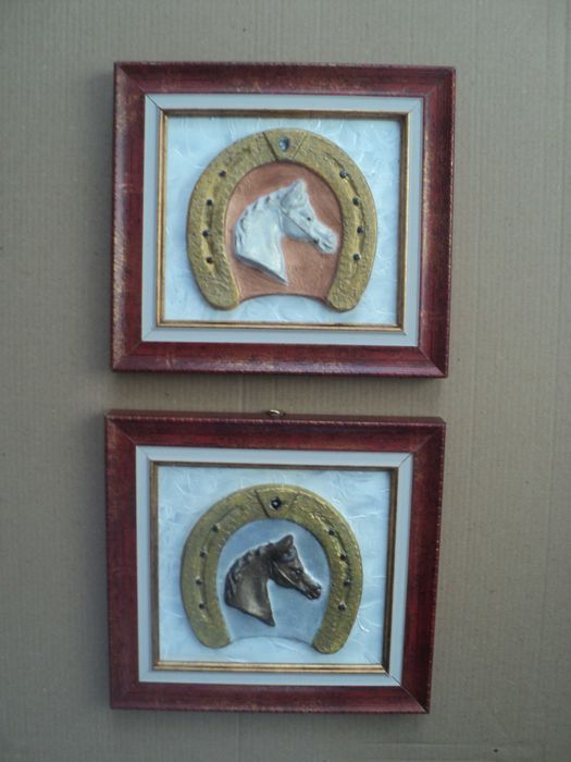 Сувенири от алабастър в рамка