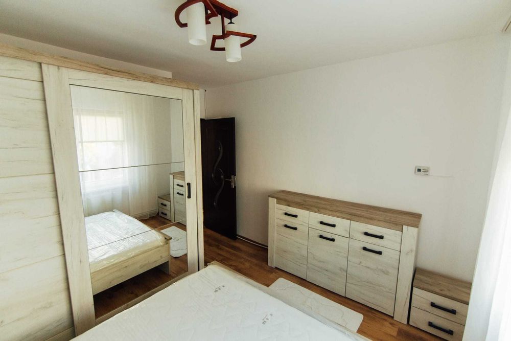 Inchiriez apartament cu 2 camere  ÎN TUDOR , strada Sîrguintei