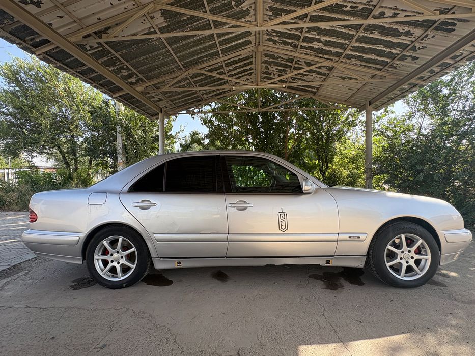 Продам Mercedes-Benz W-210