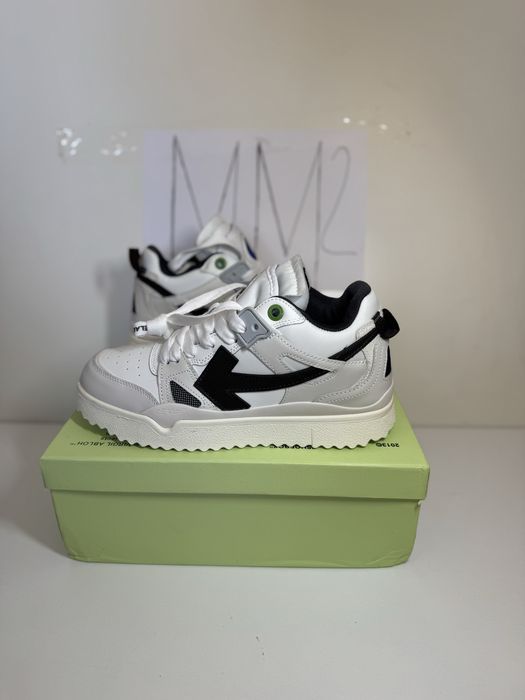 Adidasi/Sneakers Sponge Mid Top White Black