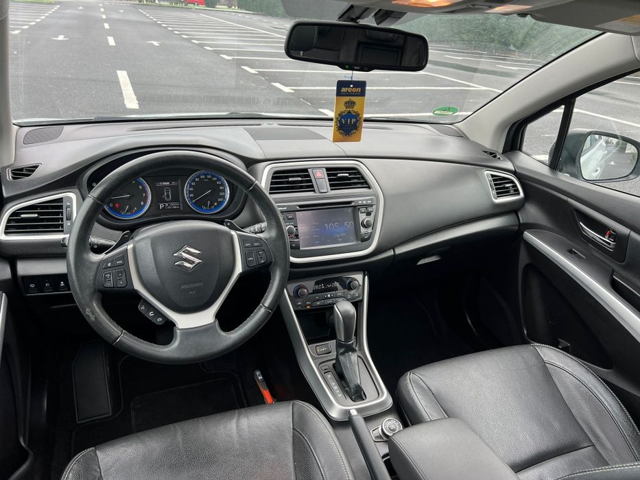 SUZUKI S CROSS # 1.6 Benzină # Euro 6 # Cutie CVT # LED # Panoramic #