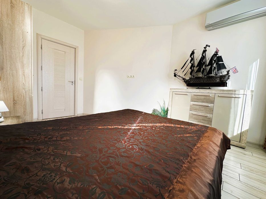 Частен апартамент в комплекс Артур - лукс, басейн и паркинг