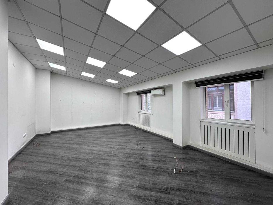 Аренда офиса Центр Нукусская, метро Ташкент 78 кв.м.