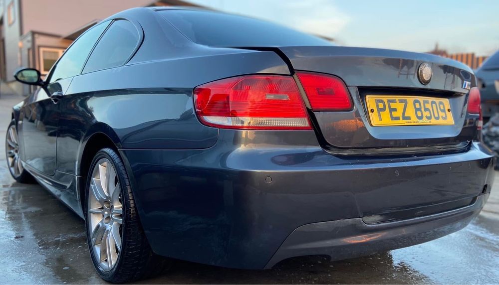 Dezmembrez BMW 320i E92 2.0 benzina N43 170cp,M PACK,recaro rosu