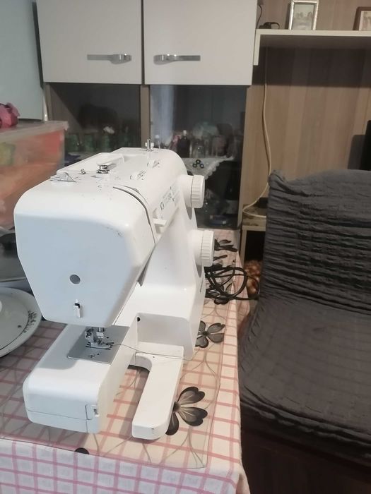 Професионална машина за Шиене оверлок SILVERCREST