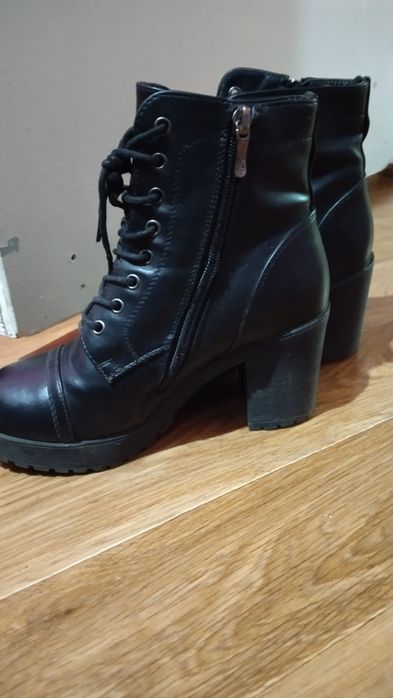 Зимние сапоги женские