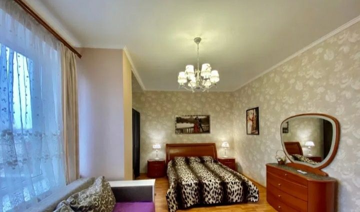 Сарыарка 11-Кенесары,  2ч 2000