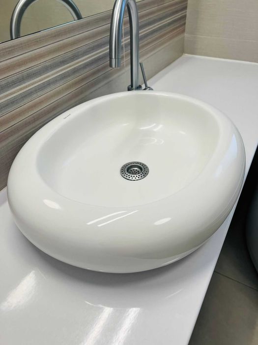 Vand chiuveta ceramica ovala