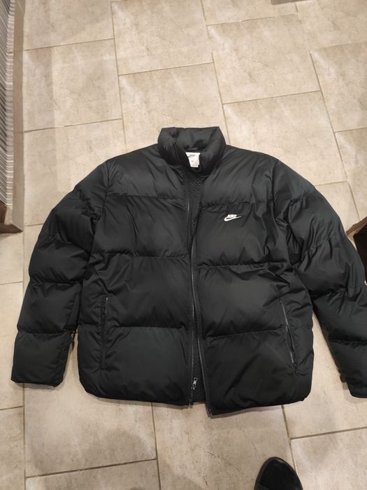 Яке пухинка Nike