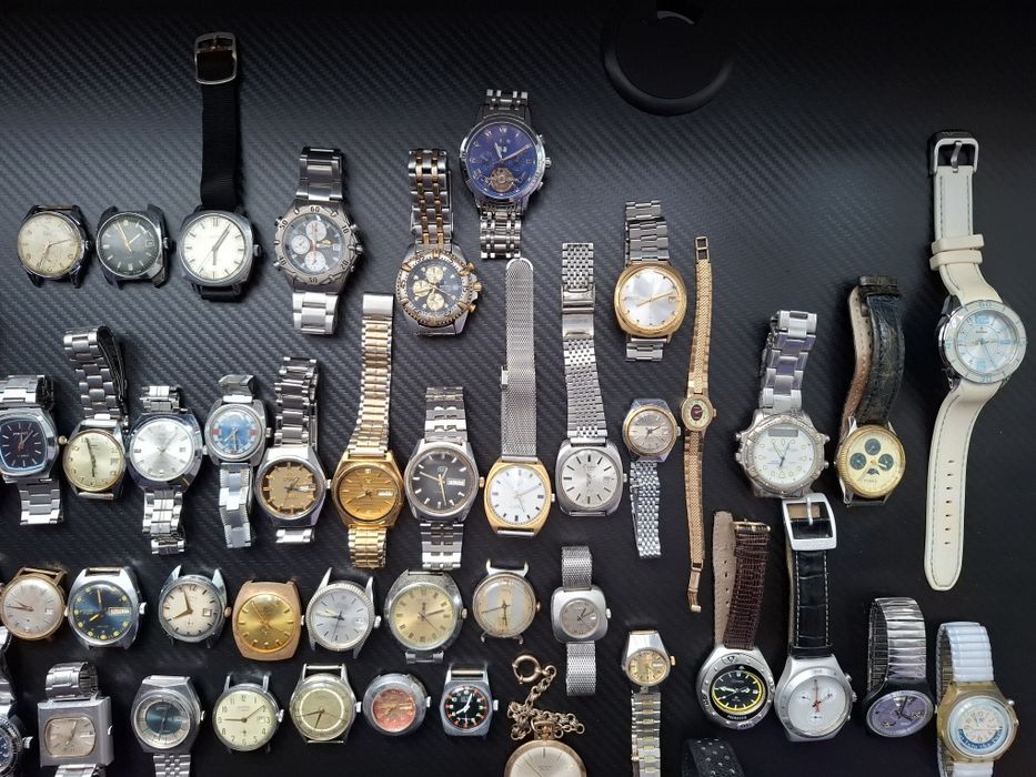 Лот от часовници - механични и кварцови