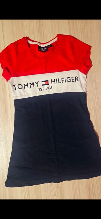 Rochita Tommy hilfigher mas 18-24 ca noua