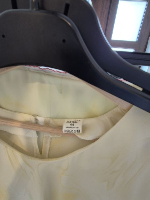 Compleu de vara din 2 piese, bluza si fusta maxim mărime M / 44