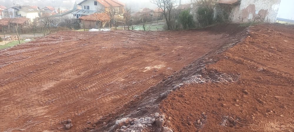 Професионално ПОДРАВНЯВАНЕ и Терасиране на на терени дворове и др.