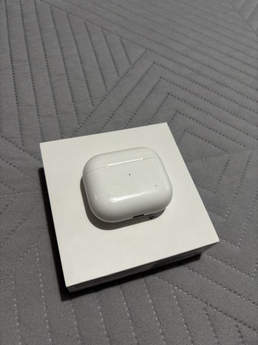 Слушалки Apple AirPods 3