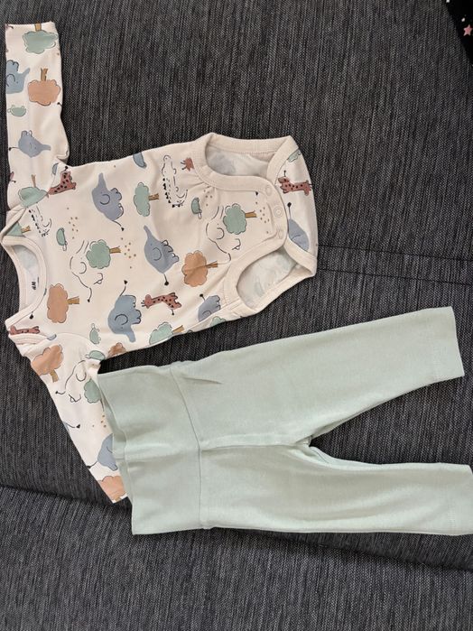 Лот бебешки дрешки на марките Next, Mayoral, H&M за момче/момиче.