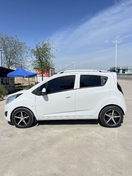 Spark 4 pozitsiya sotiladi qarshi shaxar