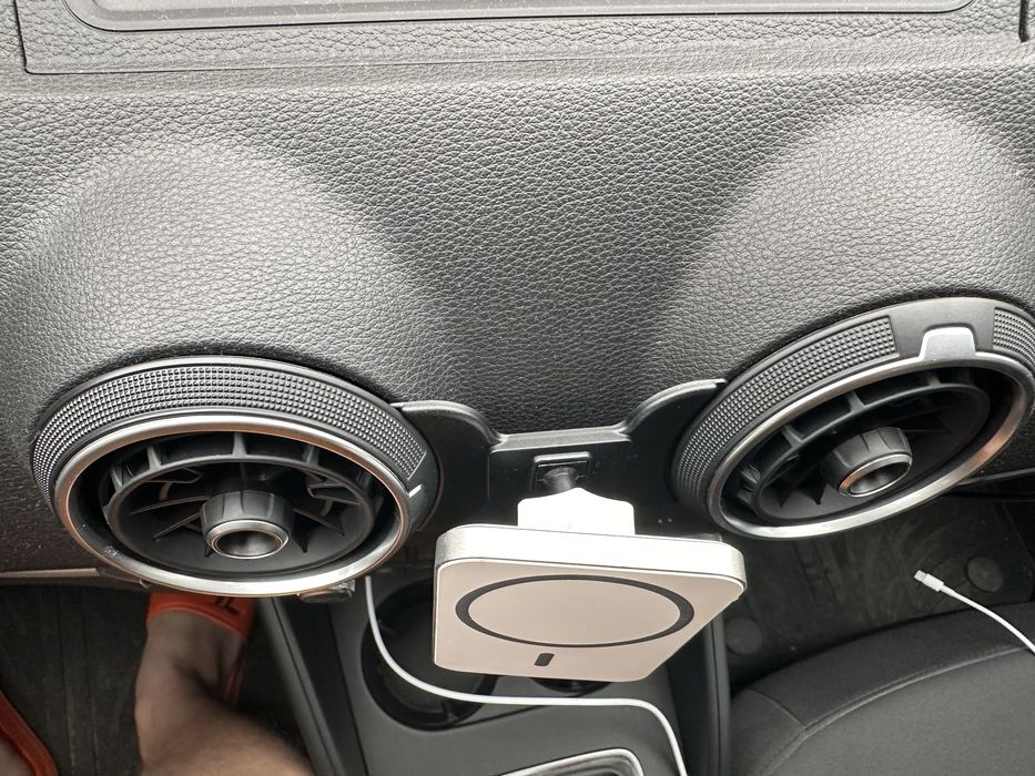 Suport Telefon pentru Audi A3 8V / Q1 / A1 2012-2020